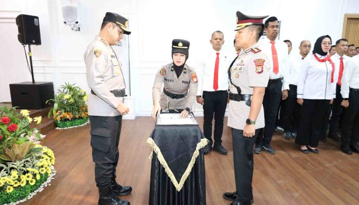 Polrestabes Makassar Gelar Upacara Penyerahan Jabatan Kasat Reskrim