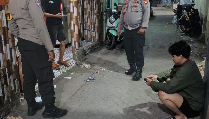Polsek Tallo Gelar Patroli Jalan Kaki Masuk Lorong, Kapolsek Tallo: Ini Bentuk Pelayanan Humanis